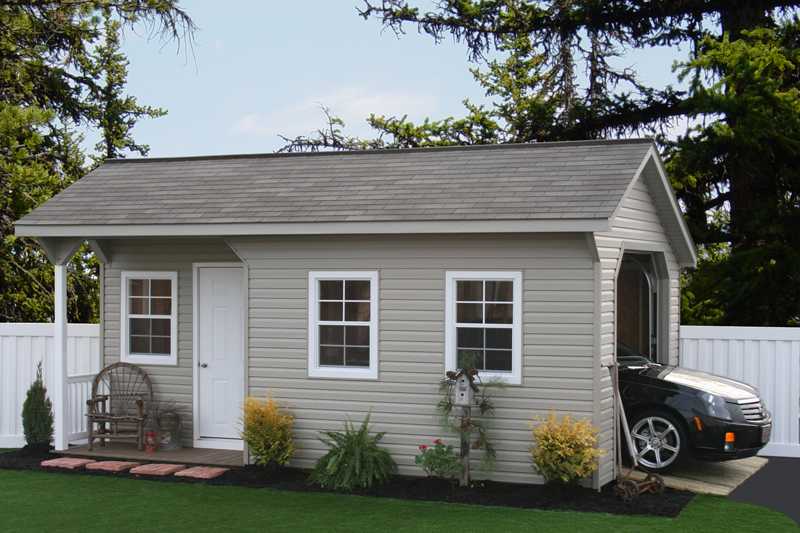 Workshop Garage with Porch